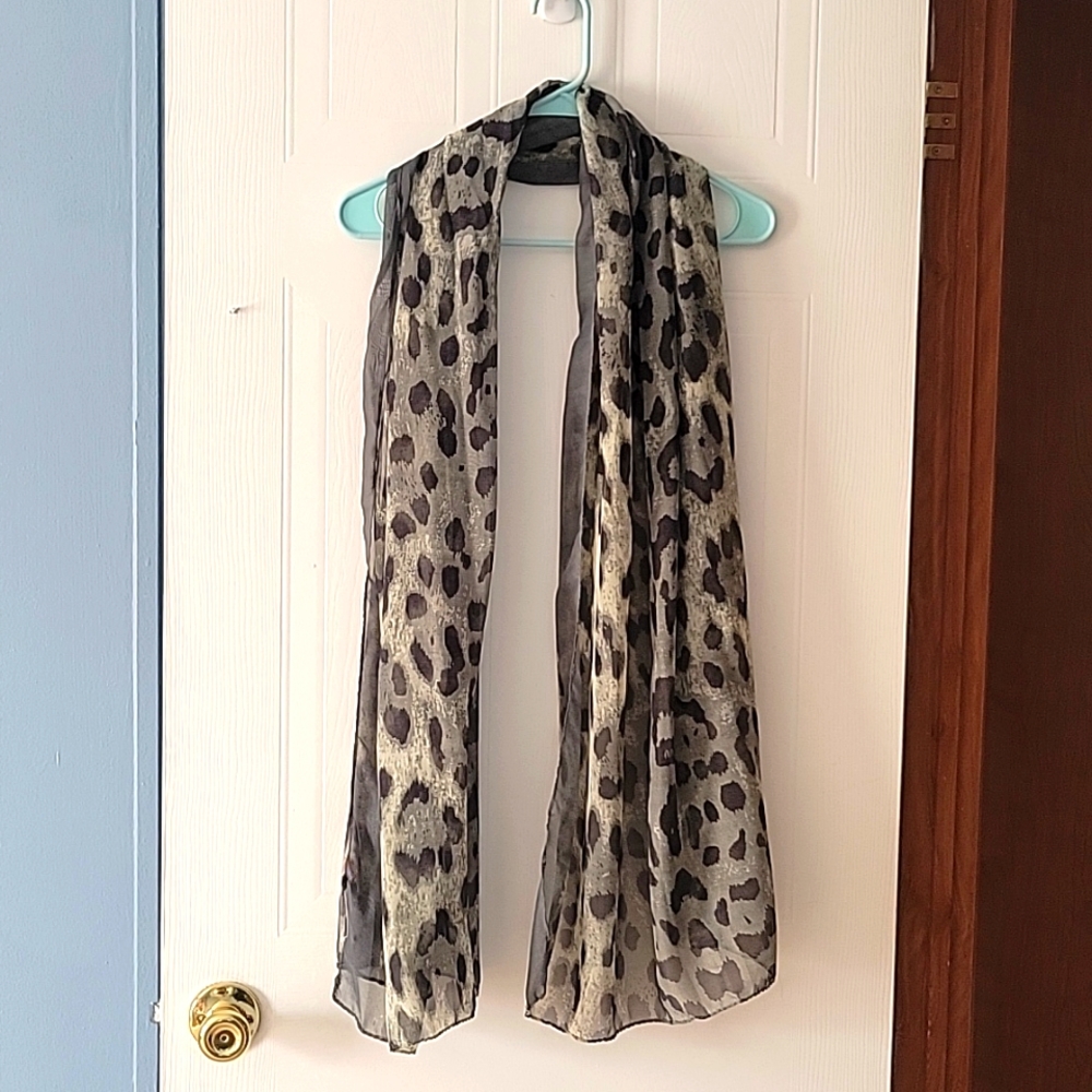 Scarf by Tasha